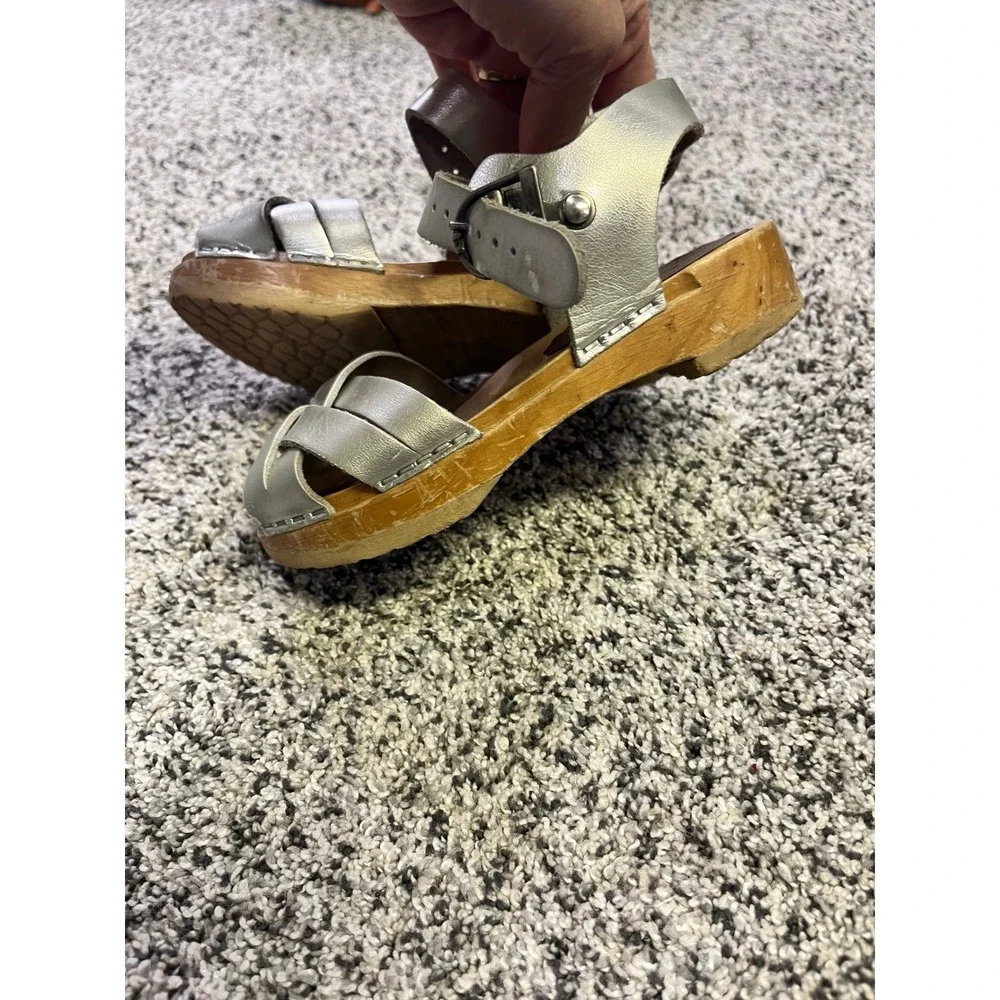 Kids Silver Leather Clog Sandals Wooden Sole Adjustable‎ Strap Size 28